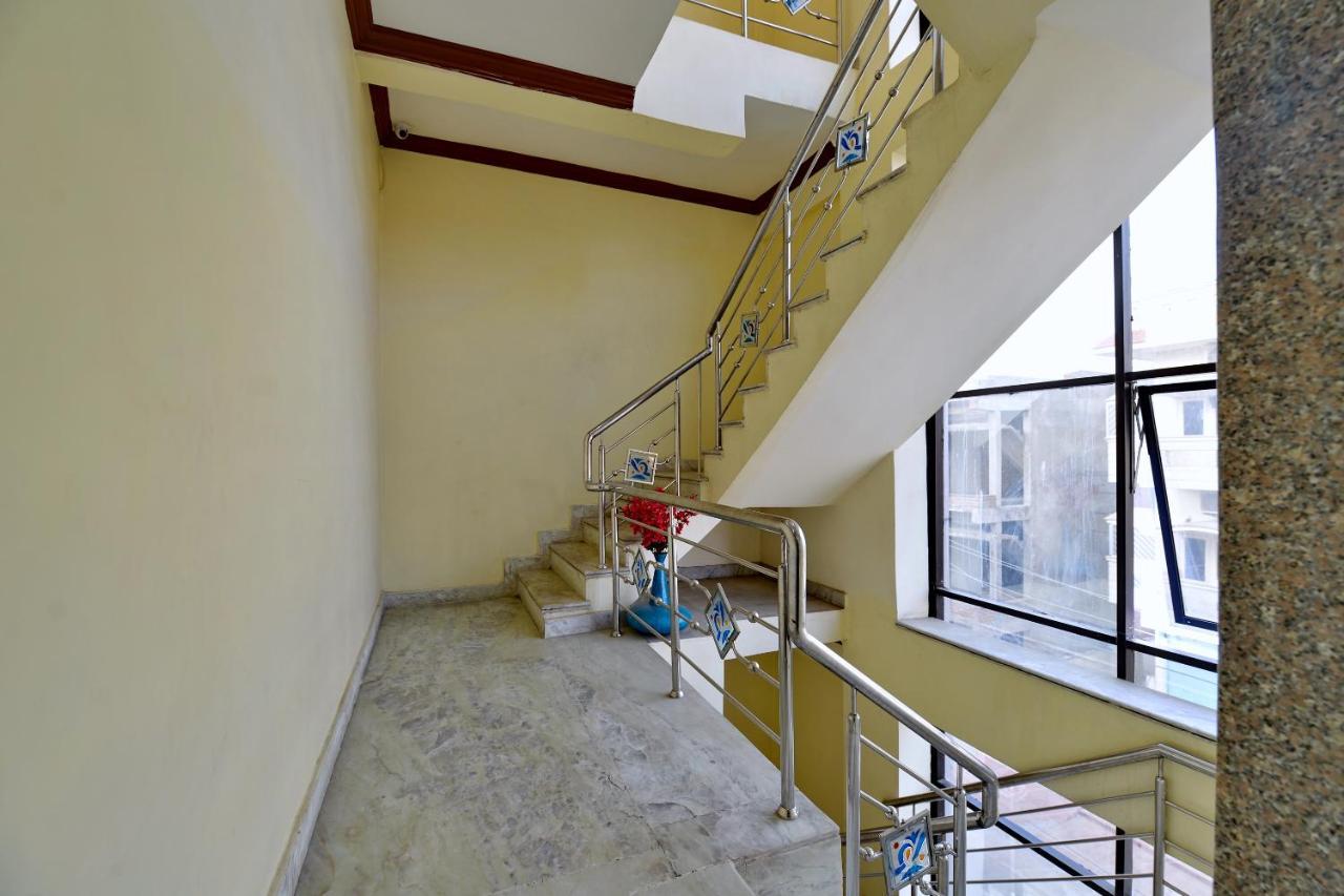 Oyo 6541 Hotel Relax Inn Удайпур Екстериор снимка